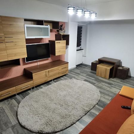 Apartament - Central Targu Jiu Exterior photo